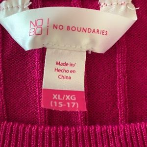 Pretty in Pink🌸 No Boundaries XL jr. sweater